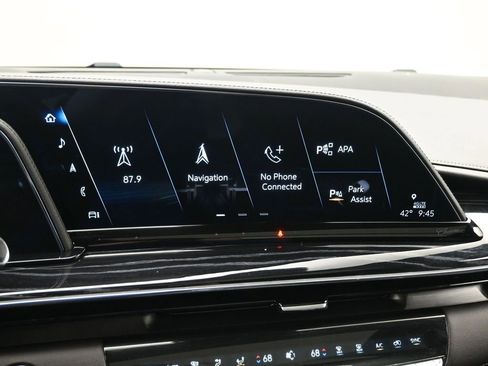 Used 2022 Cadillac Escalade Sport w/ Touring Package AWD/4WD image 17