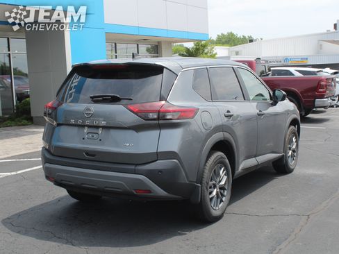 Used 2023 Nissan Rogue S AWD/4WD image 4