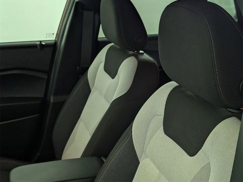 Used 2024 Chevrolet Trax RS w/ Driver Confidence Package image 23