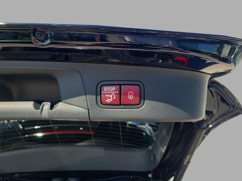 Certified 2025 Mercedes-Benz GLA 250 GLA 250 image 6