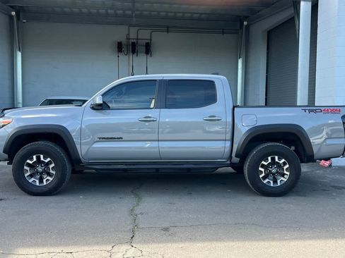 Used 2021 Toyota Tacoma TRD Off-Road w/ Technology Package image 6