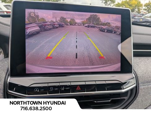 Used 2024 Jeep Compass Latitude image 6