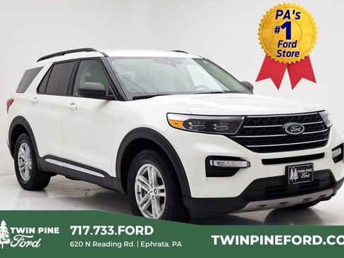 Used 2022 Ford Explorer XLT w/ Equipment Group 202A image 1