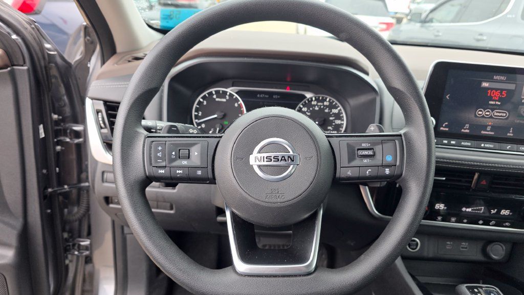 Used 2021 Nissan Rogue SV AWD/4WD image 14