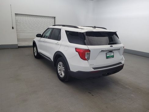 Used 2021 Ford Explorer XLT w/ Class III Trailer Tow Package AWD/4WD image 5
