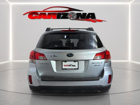 Used 2012 Subaru Outback 3.6R Limited w/ Moonroof Pkg AWD/4WD image 6