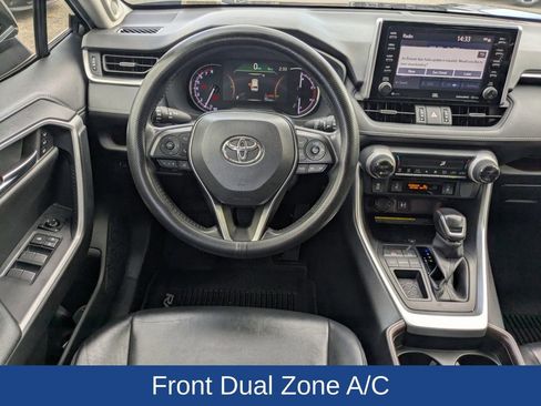 Used 2019 Toyota RAV4 Limited image 20