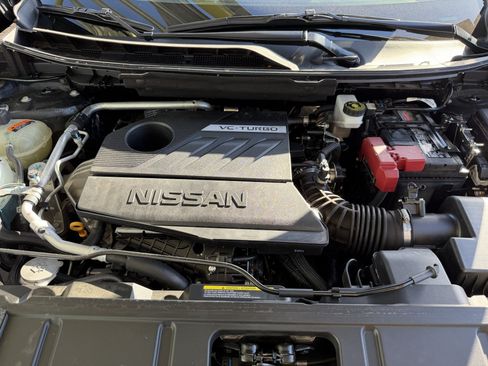 Used 2025 Nissan Rogue SV FWD image 40