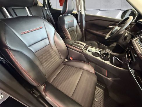 Used 2025 Nissan Rogue SV w/ Rock Creek Premium Package image 14