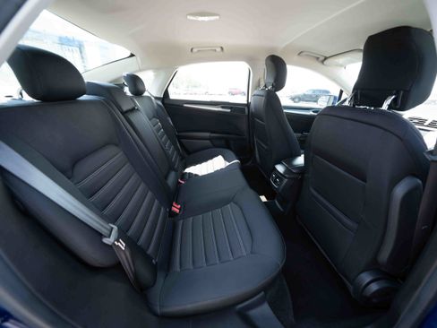 Used 2014 Ford Fusion SE FWD image 24