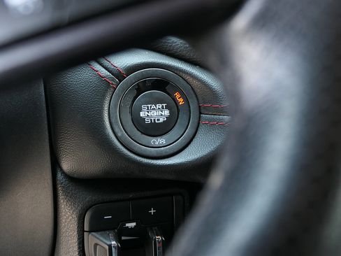 Used 2024 Dodge Durango GT RWD image 16