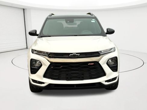 Used 2023 Chevrolet TrailBlazer RS AWD/4WD image 2