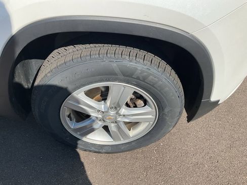 Used 2022 Chevrolet Trax LT w/ Driver Confidence Package image 30