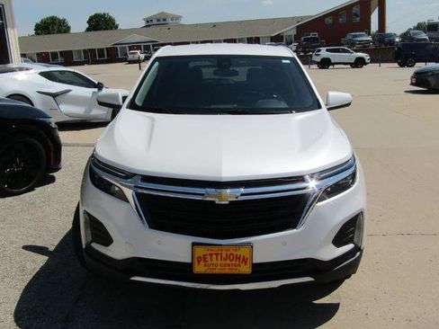 Used 2024 Chevrolet Equinox LT AWD/4WD image 13