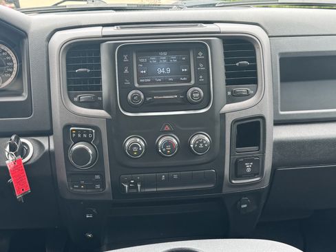 Used 2020 RAM 1500 Tradesman w/ Popular Equipment Group AWD/4WD image 27