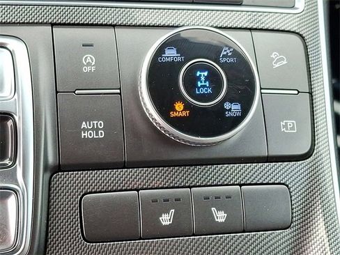 Used 2023 Hyundai Santa Fe SEL image 24