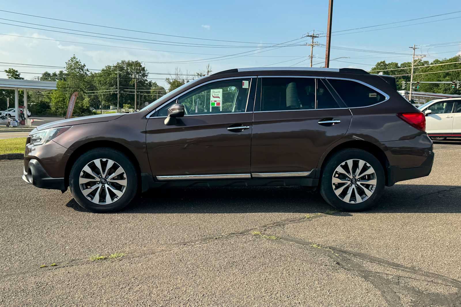 Used 2019 Subaru Outback 2.5i Touring AWD/4WD image 6