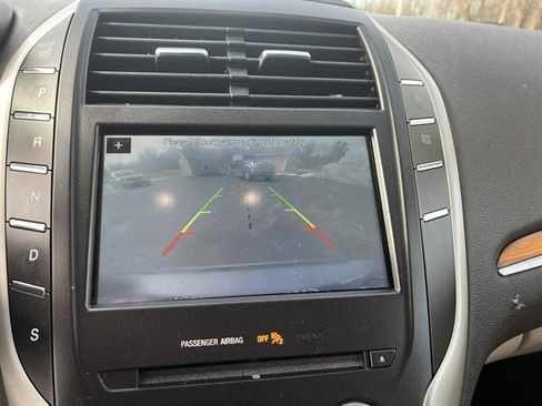 Used 2017 Lincoln MKC Select w/ Select Plus Package image 29