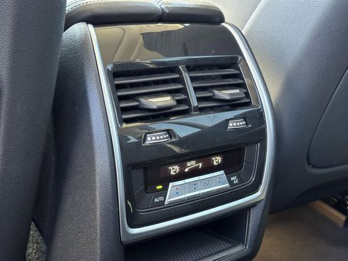 Used 2023 BMW X7 xDrive40i image 35
