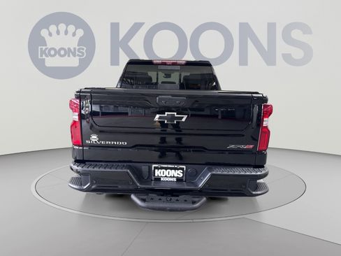 Used 2022 Chevrolet Silverado 1500 ZR2 w/ Technology Package AWD/4WD image 5