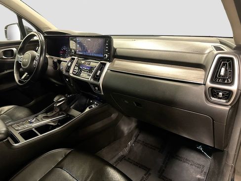 Used 2022 Kia Sorento S w/ Panoramic Sunroof Package image 39