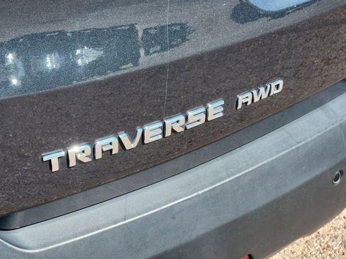 Used 2021 Chevrolet Traverse LT AWD/4WD image 18