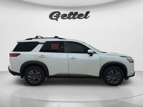 Certified 2023 Nissan Pathfinder SV w/ SV Premium Package image 24