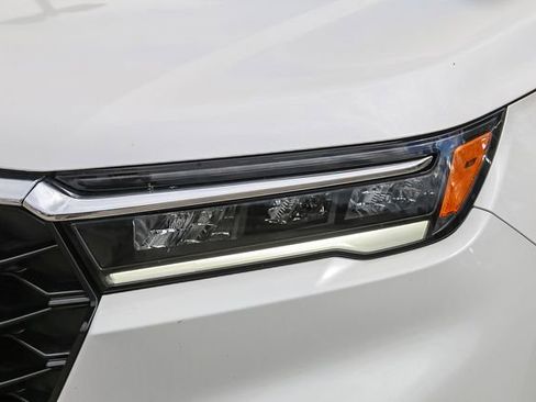 Used 2024 Honda Pilot Elite image 8