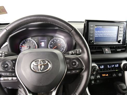 Used 2022 Toyota RAV4 XLE w/ Convenience Package AWD/4WD image 17