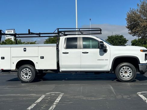 New 2026 Chevrolet Silverado 2500 W/T w/ WT Convenience Package RWD image 3