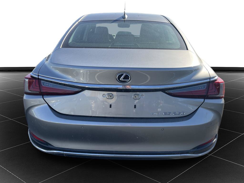 Used 2021 Lexus ES 250 w/ Premium Package AWD/4WD image 4