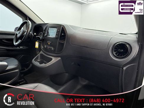 Used 2023 Mercedes-Benz Metris image 23