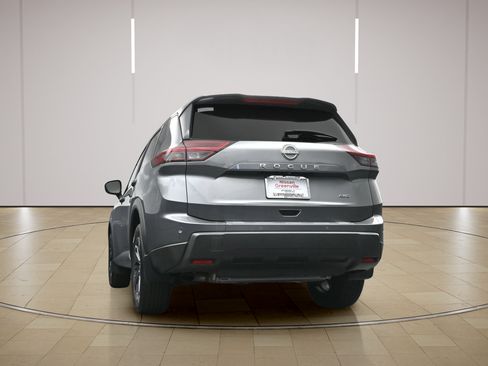 Certified 2025 Nissan Rogue SV AWD/4WD image 27
