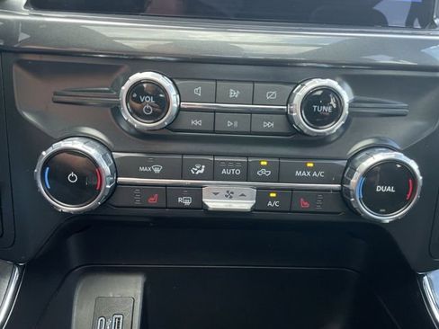 Used 2022 Ford F150 XLT w/ Equipment Group 302A High AWD/4WD image 19