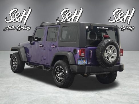 Used 2018 Jeep Wrangler Unlimited Sport w/ Connectivity Group AWD/4WD image 17