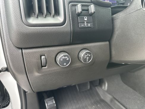 Used 2022 Chevrolet Colorado ZR2 AWD/4WD image 12