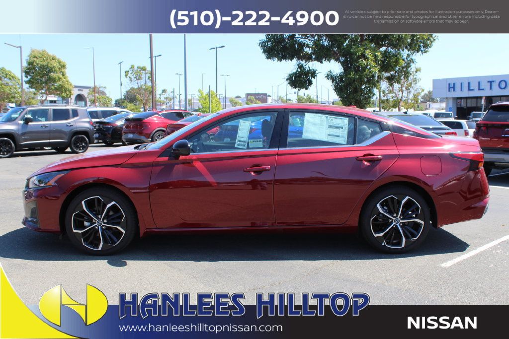 New 2025 Nissan Altima 2.5 SR w/ SR Premium Package FWD image 2