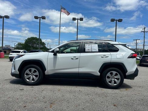 Certified 2019 Toyota RAV4 LE FWD image 2