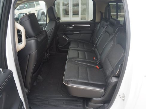 Used 2020 RAM 1500 Laramie AWD/4WD image 10