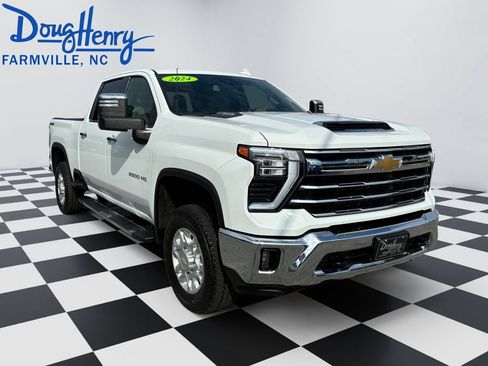 Used 2024 Chevrolet Silverado 2500 LTZ w/ LTZ Convenience Package AWD/4WD image 7