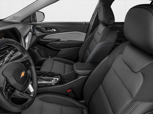 New 2026 Chevrolet Trax LS w/ LS Convenience Package image 6