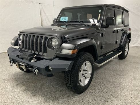 Used 2018 Jeep Wrangler Unlimited Sport AWD/4WD image 2