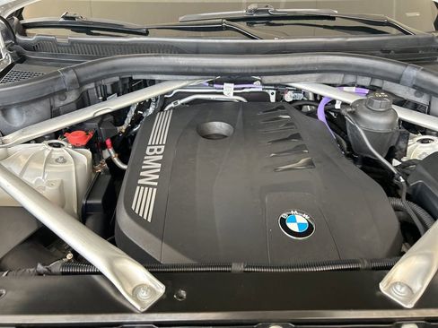 Used 2024 BMW X5 sDrive40i w/ M Sport Package image 13
