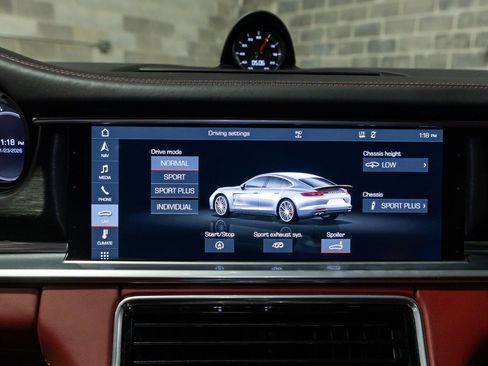 Used 2020 Porsche Panamera GTS image 63