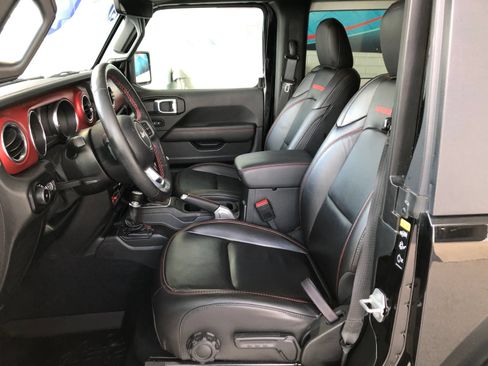 Used 2021 Jeep Wrangler Rubicon AWD/4WD image 12