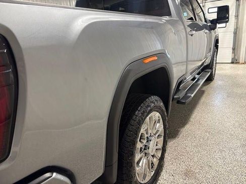 Used 2025 GMC Sierra 2500 Denali w/ Denali Reserve Package AWD/4WD image 10