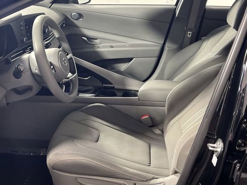 Used 2023 Hyundai Elantra Blue w/ Preferred Accessory Package image 13