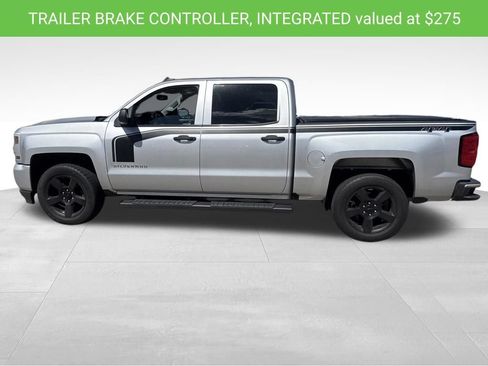 Used 2018 Chevrolet Silverado 1500 Custom w/ Custom Value Package AWD/4WD image 7