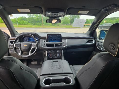Certified 2023 Chevrolet Suburban Premier AWD/4WD image 11