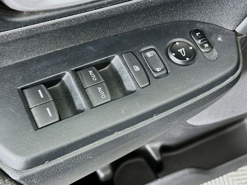 Used 2019 Honda CR-V EX image 15